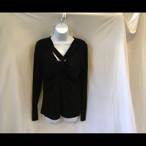 Fabletics NWT Sadie L/S top, Hearts Twist Center